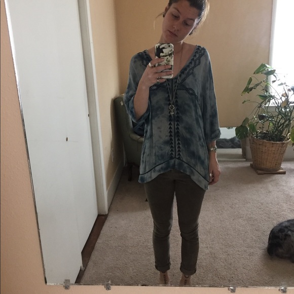 Indigo Dyed Kaftan - Picture 2 of 3